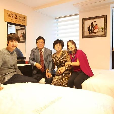 Myeongdong Mom House Otel Seul Dış mekan fotoğraf