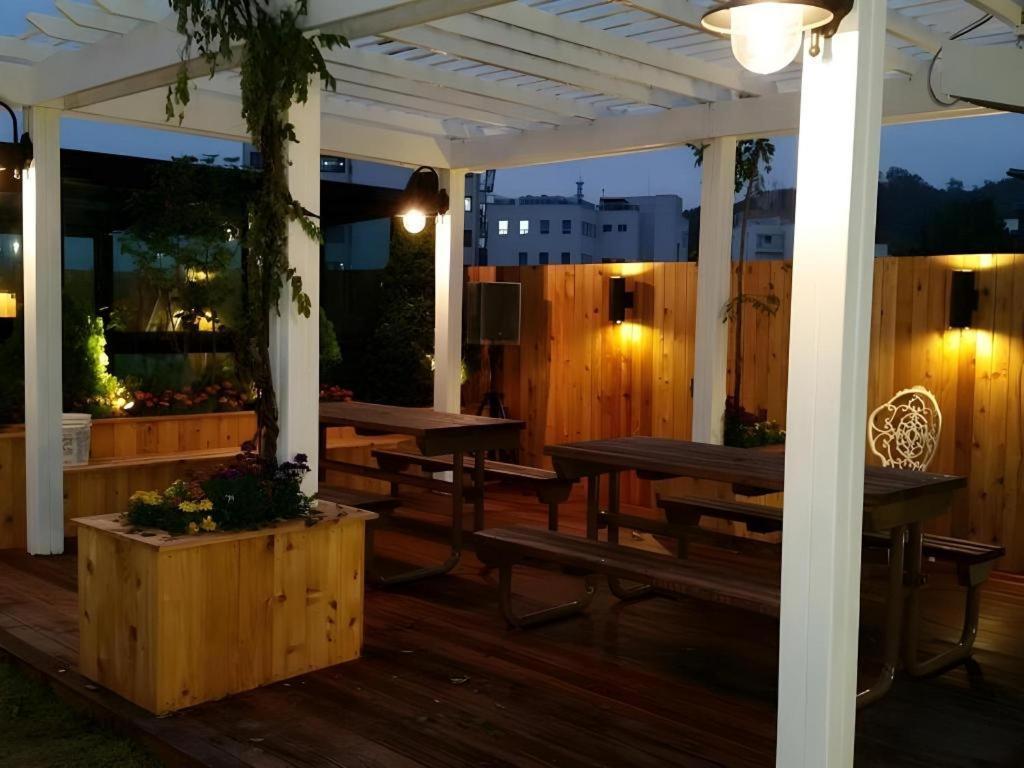 Myeongdong Mom House Otel Seul Dış mekan fotoğraf