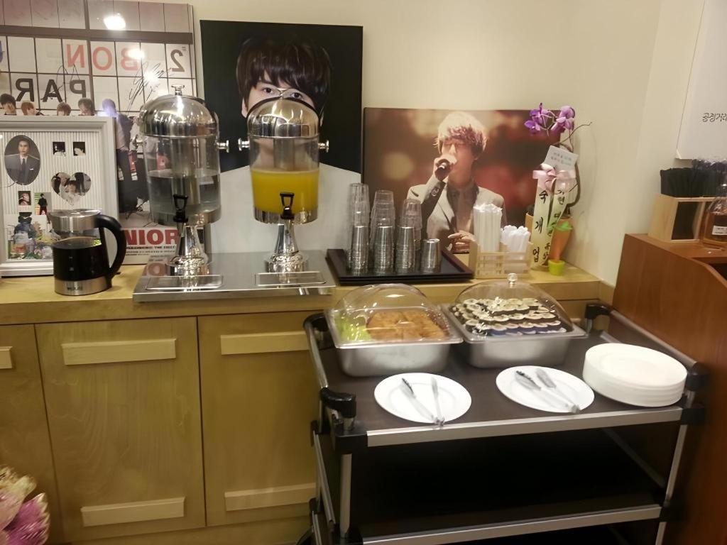 Myeongdong Mom House Otel Seul Dış mekan fotoğraf