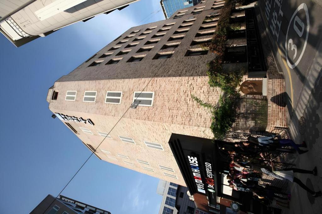 Myeongdong Mom House Otel Seul Dış mekan fotoğraf