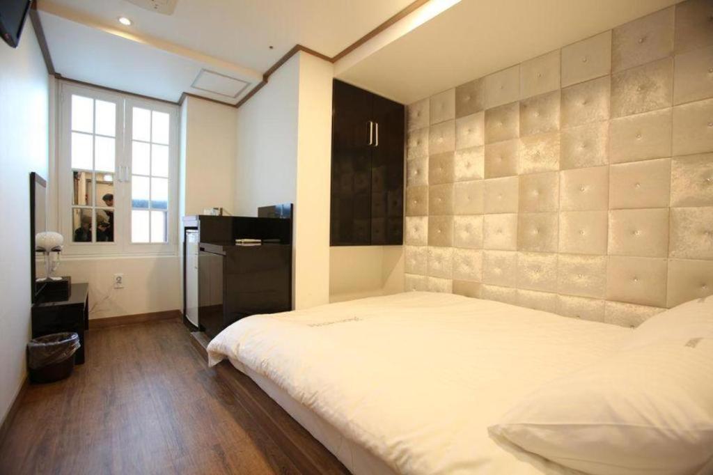 Myeongdong Mom House Otel Seul Dış mekan fotoğraf