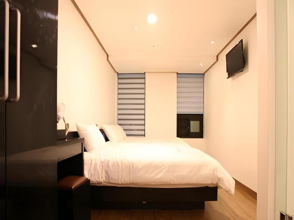 Myeongdong Mom House Otel Seul Dış mekan fotoğraf
